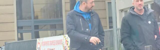 ŠTA RADI MIŠA BAČULOV U SMEDEREVSKOJ PALANCI?! Blokader snimljen na dan lokalnih izbora