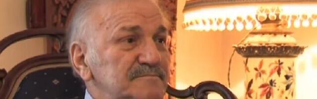 Dobio spomenik u Sopotu: Liči li na Batu Živojinovića (FOTO)