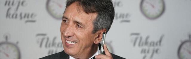 "Kako si lepa, oženio bih te!" Žika Jakšić se otvoreno udvarao zauzetoj pevačici