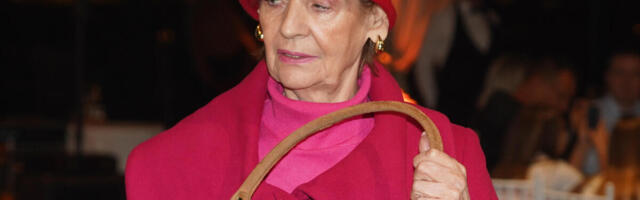 "Niko me nije zvao danas sem mog..." Lepa otkrila da joj kolege nisu čestitale rođendan, a zbog ovoga se rasplakala