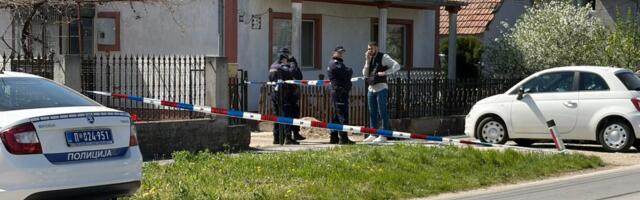 PRVE SLIKE S MESTA UBISTVA U SURČINU: Optužio poznanika da mu je zaveo ženu, presudio mu pa se zakucao u betonski krst? SVE VRVI OD POLICIJE (foto)