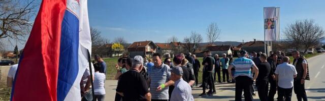 Meštani Ohridskog će blokirati put i četvrkom, najavljuju protestnu šetnju do sedišta Grada