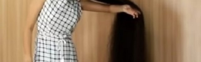 Ima najdužu kosu na svetu, a otkriva koliko dugo se nije ošišala i zbog čega (VIDEO)