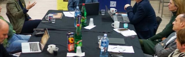 Stalna radna grupa za bezbednost novinara: Broj fizičkih napada na medijske radnike povećan za 440 odsto u 2025. godini