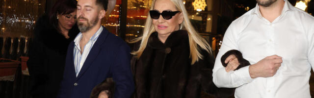 OVAKO IZGLEDA VESNA ZMIJANAC NAKON UGRADNJE 3 STENTA! Dvojica je drže, lekari kad budu ovo videli...