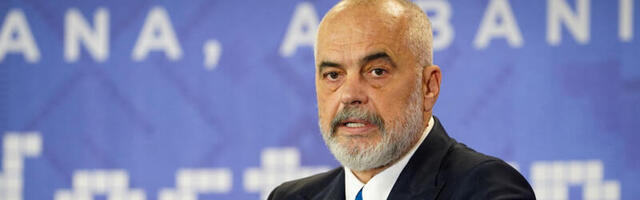 Edi Rama: Da li Albanija okreće leđa Kurtiju