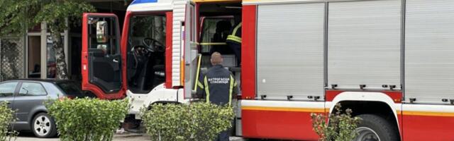 Požar u Novom Sadu: Vatrogasci evakuisali stanara