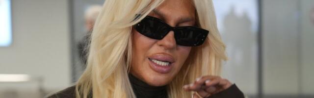 PREKINUT PROGRAM ZBOG DRAME U "PINKOVIM ZVEZDAMA", KARLEUŠA JECA NA SAV GLAS: Pevačica ne može da se sastavi, ovo ju je slomilo!