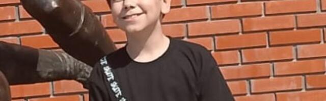 Mihailo je kao beba dobio karcinom bubrega, a onda je izgubio sluh: Ovog nasmejanog dečaka čeka niz operacija