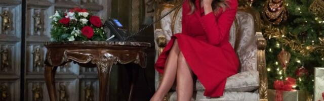 CEO SVET JE ČEKAO OVU MELANIJINU OBJAVU! Evo kako izgleda božićna dekoracija Bele kuće! (FOTO)