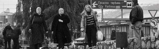 Trajna borba za prostor, glas i slobodu žene: Povodom izložbe fotografija „Gde spava Virdžinija Vulf?“ u Muzeju „Ras“