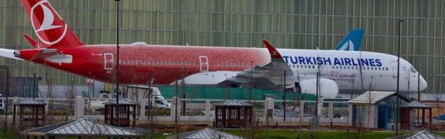 Umesto slogana i simbola, mozaik lica zaposlenih na jubilarnom avionu Turkiš erlajnsa izazvao pažnju javnosti