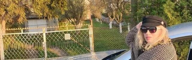 Pevačica ima 5 luks nekretnina, a sakupljala stvari po djubrištu! Sve je javno priznala: "Nije me sramota"