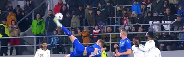 Makazice kakve se retko viđaju! Pavlović postigao najlepši gol Srbije u poslednjih nekoliko godina