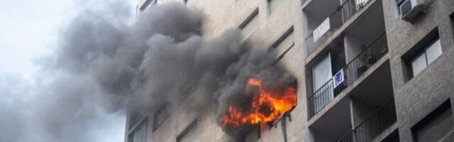 POŽAR U CENTRU GRADA! Gori stambena zgrada, vatrogasci ušli i u STANOVE