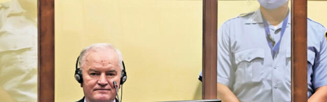 Министар правде посетио Ратка Младића у затвору