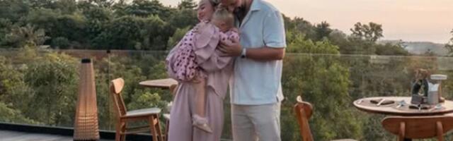 Bili na meti osuda mnogih zbog razlike u godinama: Otišli van Srbije, sada su se oglasili sa ove destinacije