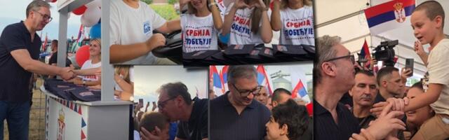 Dirljiva poruka predsednika nakon posete Banovom Polju:  Hvala malom Mihajlu na dočeku, borićemo se do konačne pobede (VIDEO)