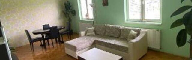 FOTO: Prodaju se dve kuće na duplom placu u Stajićevu – evo koliko koštaju