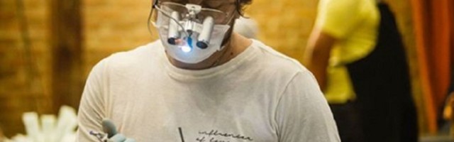 Zubar heroj: Putuje svetom i vraća ljudima osmeh na lice