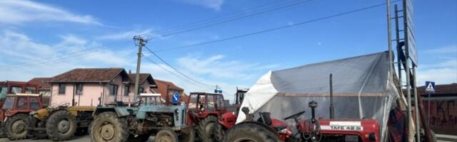 Blokade i dalje u Cerovcu i Resniku, prohodno kroz Bare - Ministarstvo poljoprivrede: Postignut dogovor