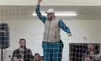 ŠOU NENADA LALATOVIĆA U NOVOM PAZARU! Pojavio se u hali pred 3.000 ljudi - dvorana se umalo SRUŠILA! Snimak obišao region, ovako nešto može samo on! (VIDEO)