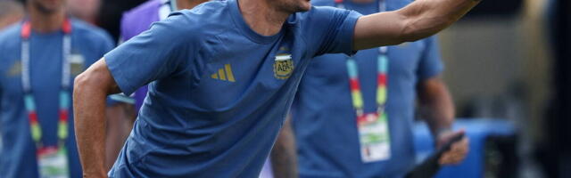 SELEKTOR ARGENTINE ČESTITAO RIVALU! Skaloni: Tužan sam, ali Španija je bila bolja