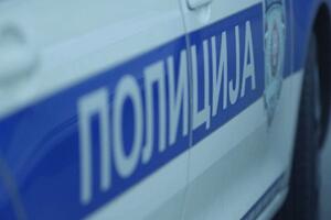Одређен притвор осумњиченом за пребијање супруге пред дететом