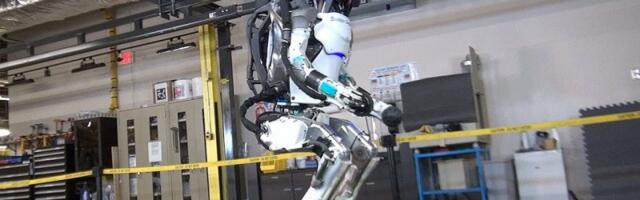 Humanoidni robot Atlas sve bolje koristi ruke