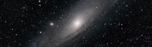 M31, galaksija u Andromedi, na stogodišnjicu