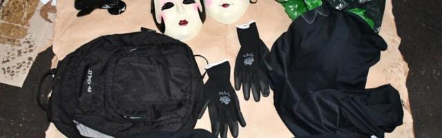 SPREČENA MAFIJAŠKA LIKVIDACIJA U BEOGRADU! Fitnes trener čuvao oružje i bombe za zloglasni klan... Plan bio da se maskiraju u policajce i napadnu?! (foto)