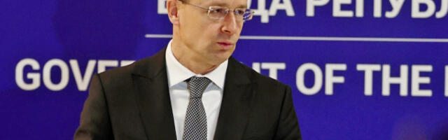 Сијарто: МОЛ жели већинско власништво у НИС-у