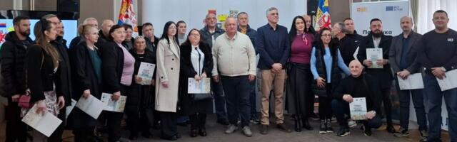U Leskovcu uručeno 30 grantova do 3.500 evra za interno raseljene i povratnike