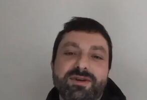 ODBEGLI MILOŠ MEDENICA PONOVO SE NAVODNO POJAVIO NA SNIMKU: "Sve lažu, policija me obišla tri puta"(VIDEO)