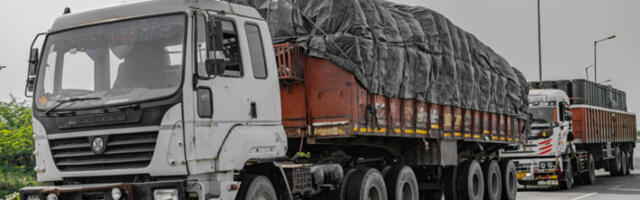 Камиони на Батровцима и Шиду чекају четири сата на излаз из земље