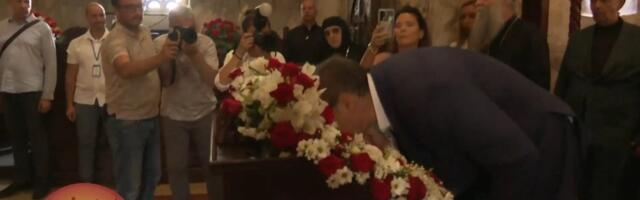 Vučić u Ravanici: Svetinja u kojoj počivaju mošti Svetog kneza Lazara