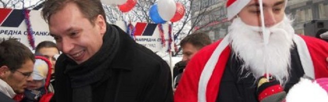 "Srba ledenica" pljuje Đilasa i glumi Deda Mraza