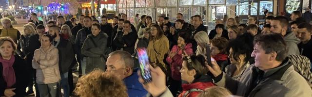 Protest u Nišu zbog najave uvođenja kovid propusnica
