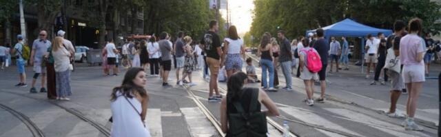 VIŠE NI OPOZICIONI MEDIJI NE MOGU DA SAKRIJU ISTINU! Blokade skroz "pukle": Objavljen snimak govori više od hiljadu reči (VIDEO)