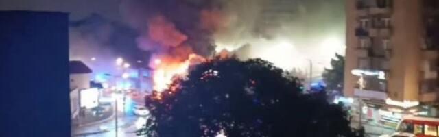 Veliki požar u Beogradu: Gori poznati restoran (VIDEO)