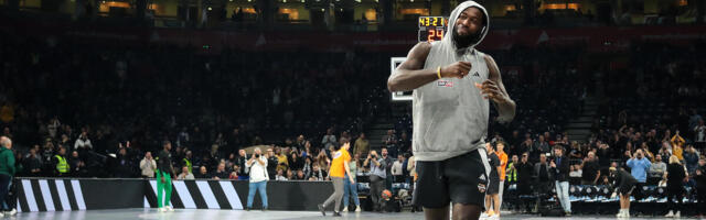 (FOTO UBOD) Da li si bio dobar preko cele godine? Lesor poželeo...