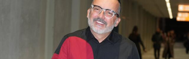 "Setio se žrtava kad nije prodao karte, smešna priča": Pevač žestoko osudio Cetinskog