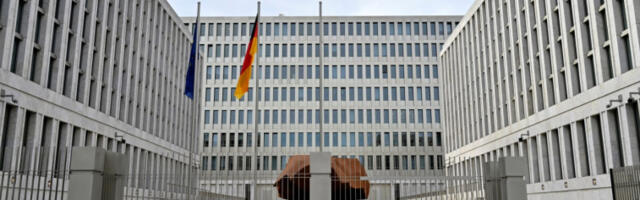 Немачке тајне службе добијају право да улазе људима у станове и телефоне