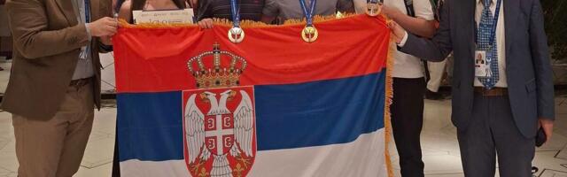 NAŠI MLADI NAUČNICI OSVAJAJU SVET ZNANJEM Srednjoškolci iz Srbije osvojili 14 medalja na najvećim Olimpijadama nauke