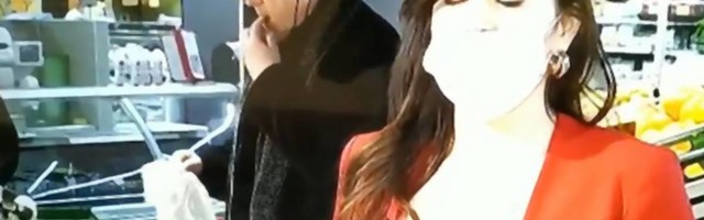 Čovek koji usred marketa skida masku da bi olizao prst i otvorio kesu je dokaz da još nismo naučili kako da se štitimo od korone