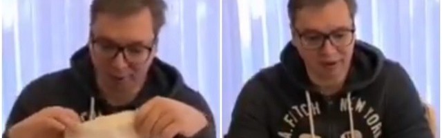 "Dragi penzioneri, evo vam jedna kesica..." (VIDEO)