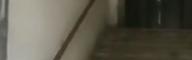 Rezervisao sastanak sa eskort-damom, šokirao se kada je otvorio vrata!