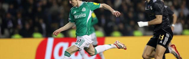 Bivši igrač Partizana gledao katastrofu svog tima! Njukasl za poluvreme razbio Karabag, 4 gola Gordona