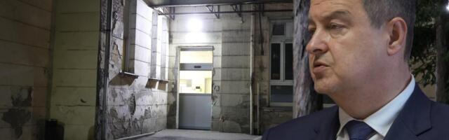 "MAREDNIH 72H SU KLJUČNA, JOŠ UVEK JE NA RESPIRATORU!" Oglasili se lekari za Kurir sa najnovijim informacijama o stanju ministra Ivice Dačića