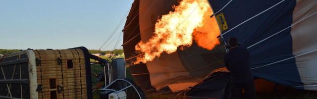 Balon na vruć vazduh zakucao se u zgradu, Jagoda ispala iz korpe i ostala na mestu mrtva: Užas u srcu grada